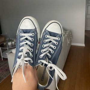 Blue Converse (M 5.5, W 7)